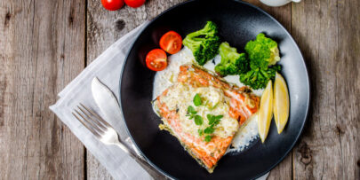 Grilled salmon with basil cream sauce recipe